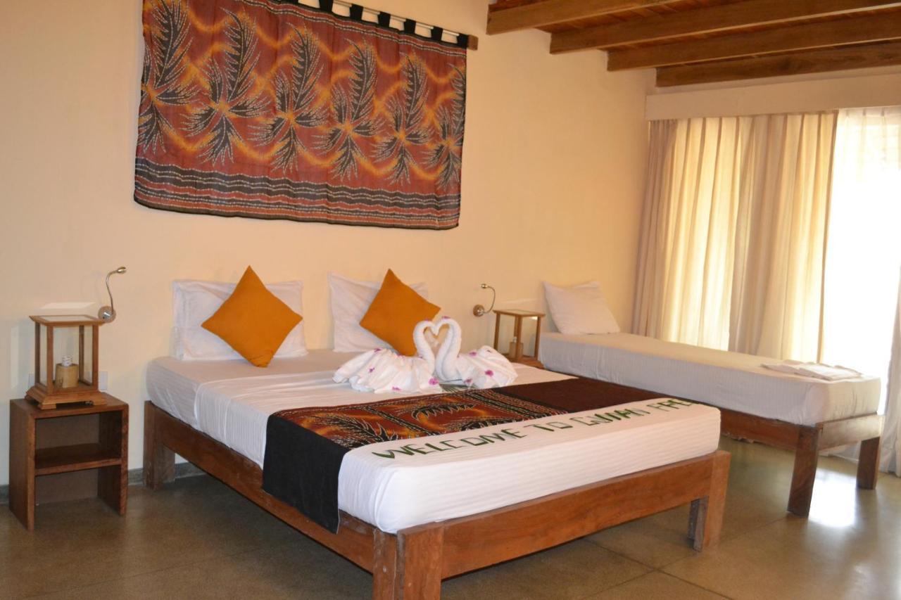 Giman Free Beach Resort Passikudah Kültér fotó