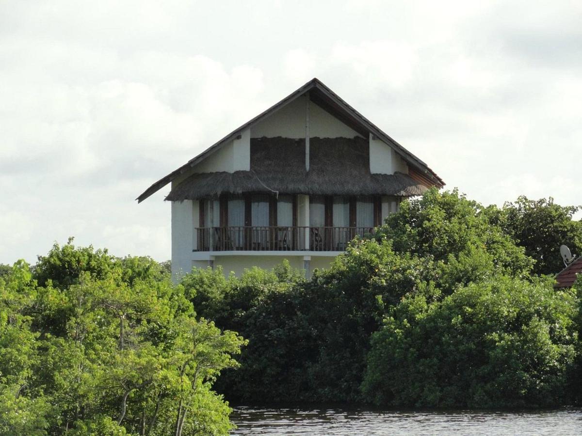 Giman Free Beach Resort Passikudah Kültér fotó