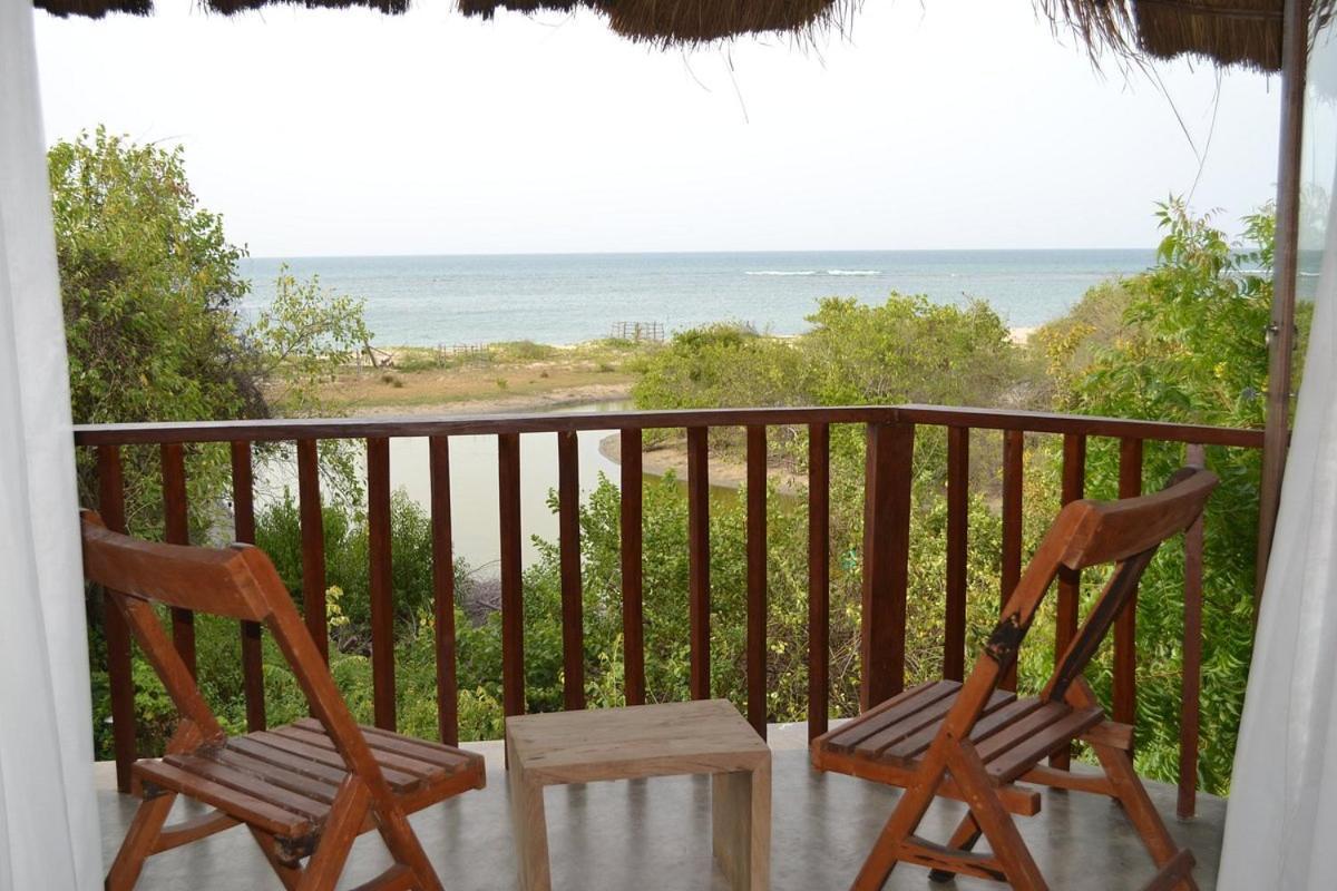 Giman Free Beach Resort Passikudah Kültér fotó