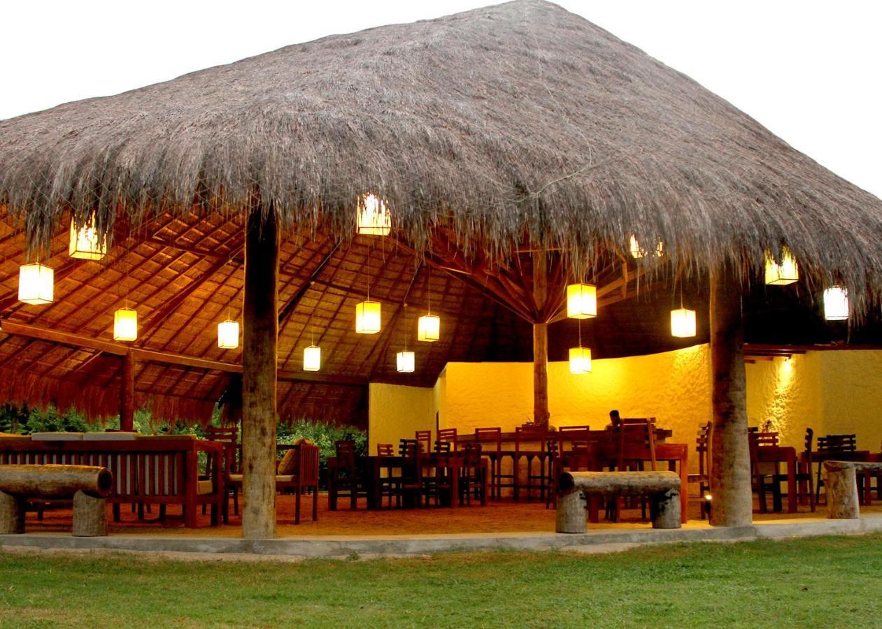 Giman Free Beach Resort Passikudah Kültér fotó