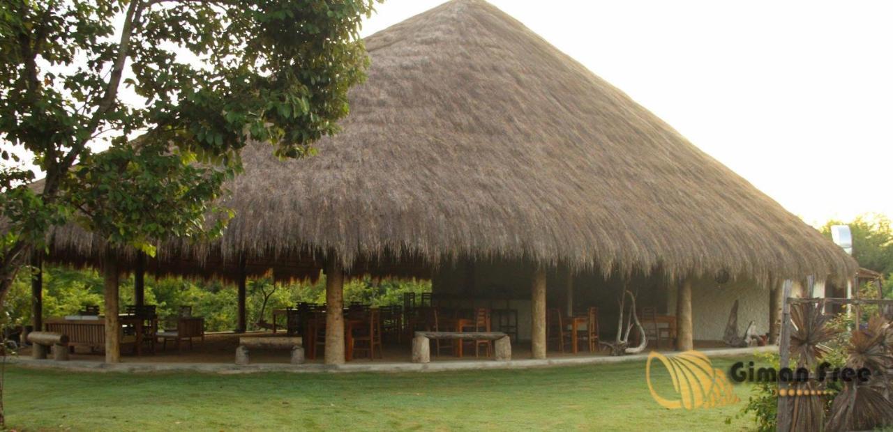 Giman Free Beach Resort Passikudah Kültér fotó