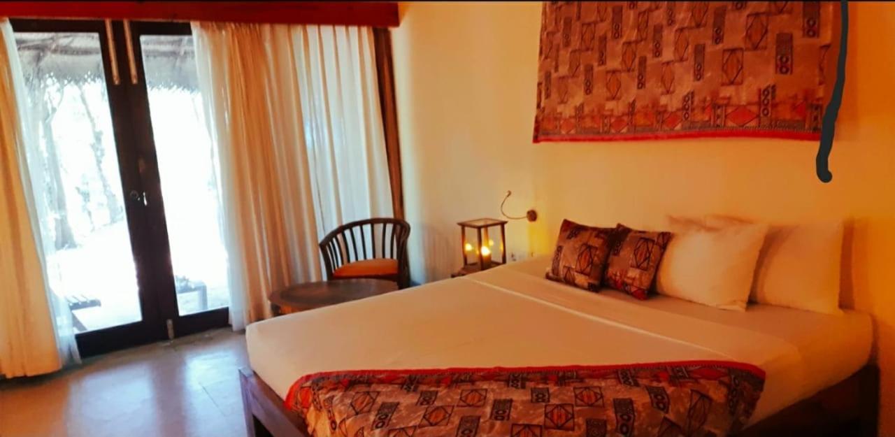 Giman Free Beach Resort Passikudah Kültér fotó