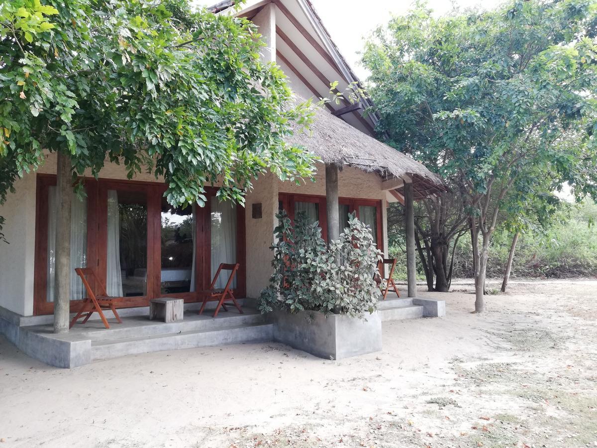 Giman Free Beach Resort Passikudah Kültér fotó