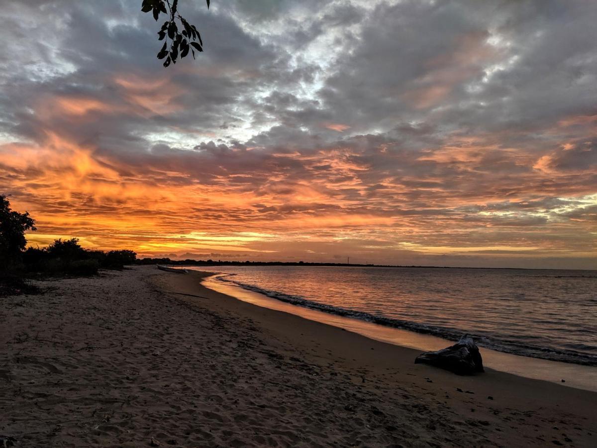 Giman Free Beach Resort Passikudah Kültér fotó